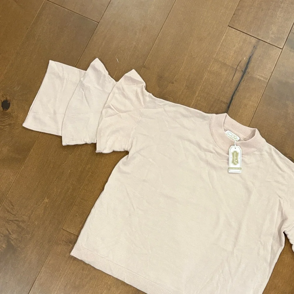 Fun Ruffle Sleeve Top - Pink 🤩 - Picture 4 of 4